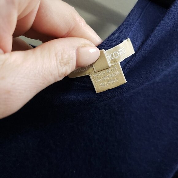 Michael Kors * Navy Cashmere V-Neck Sweater * Sz M - Picture 7 of 11